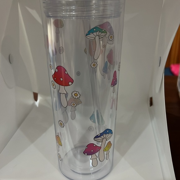 Mushrooms 20 oz tumbler - Picture 2 of 3